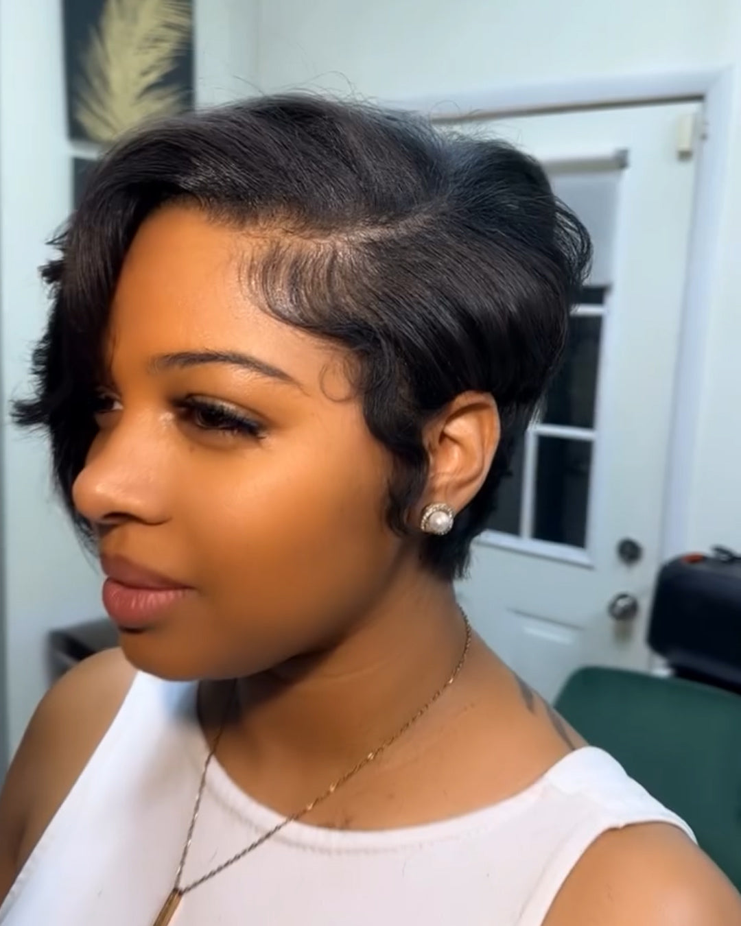 Frame Sexy Pixie Wig
