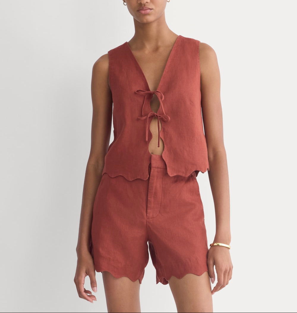Tie-Front Scallop Tank in Linen | Henna Red