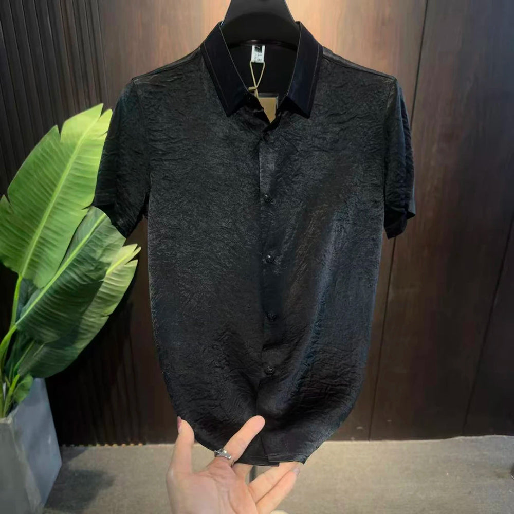 Super silky smooth and draping casual short-sleeved shirt