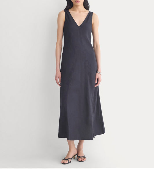 Deep V Seamed Dress in Stretch Linen | Black