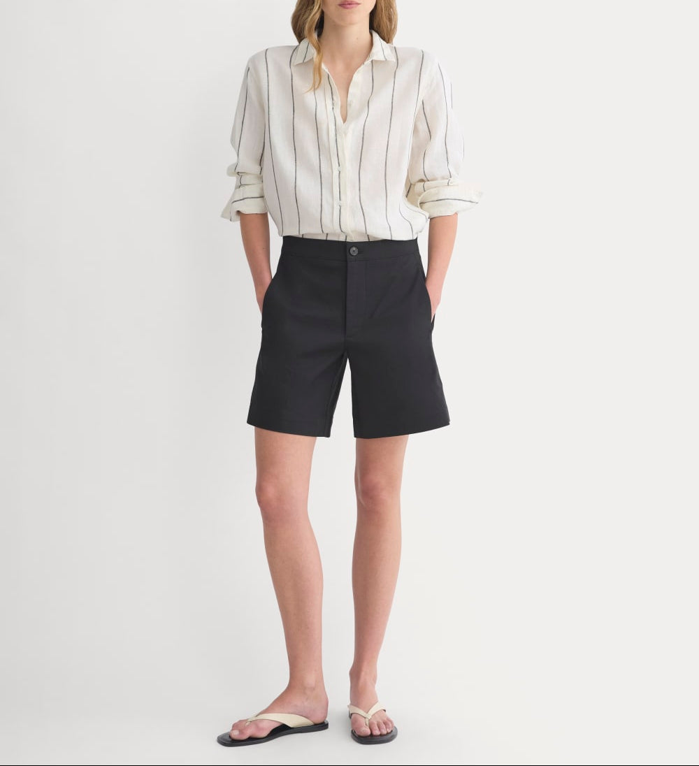 Side-Panel Tailored Short | Black