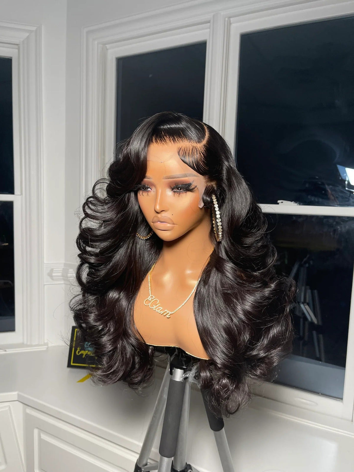 Kiki 6x6 Closure